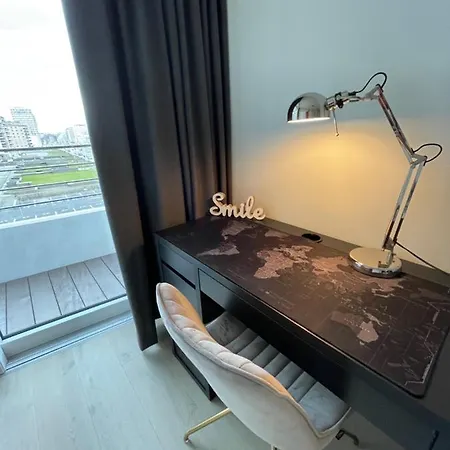 Florence At Sea, Luxe 3 Slpk App Met Zonnig Terras, Gratis Parking * Ostend