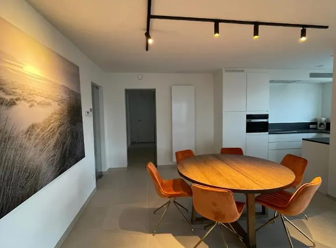 Florence At Sea, Luxe 3 Slpk App Met Zonnig Terras, Gratis Parking Apartment