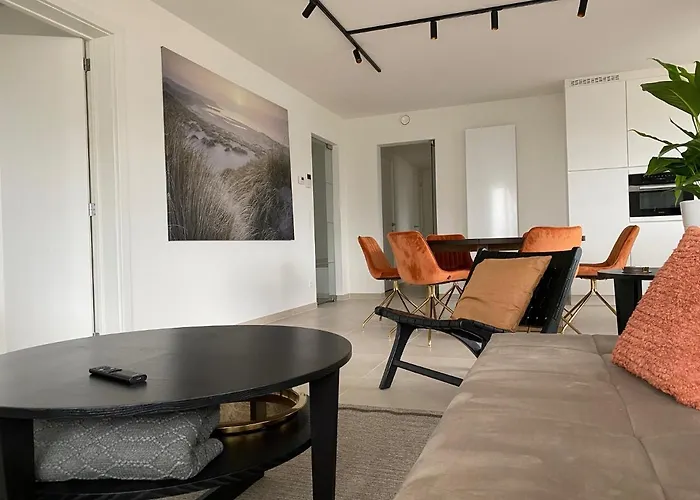 Florence At Sea, Luxe 3 Slpk App Met Zonnig Terras, Gratis Parking Apartment